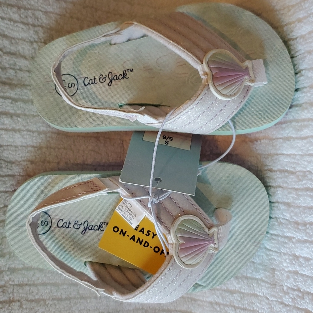 CAT AND JACK SLIP ON SANDALS SIZE SMALL (5/6 INFANTS)